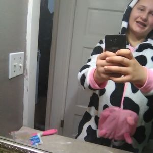 Meet your Posher, Joelee